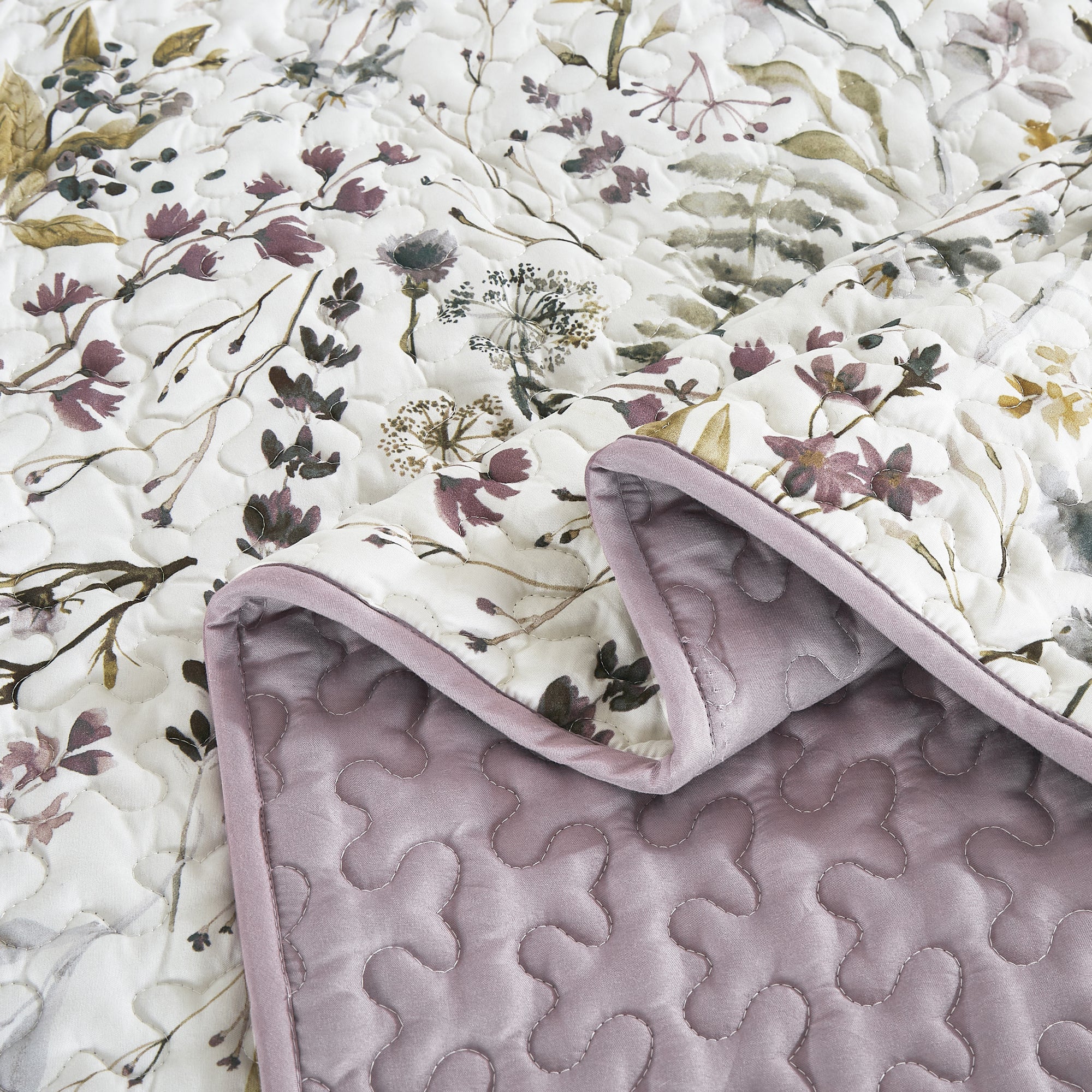3 Piece Lightweight Quilt Bedspread Set Reversible Floral Botanical