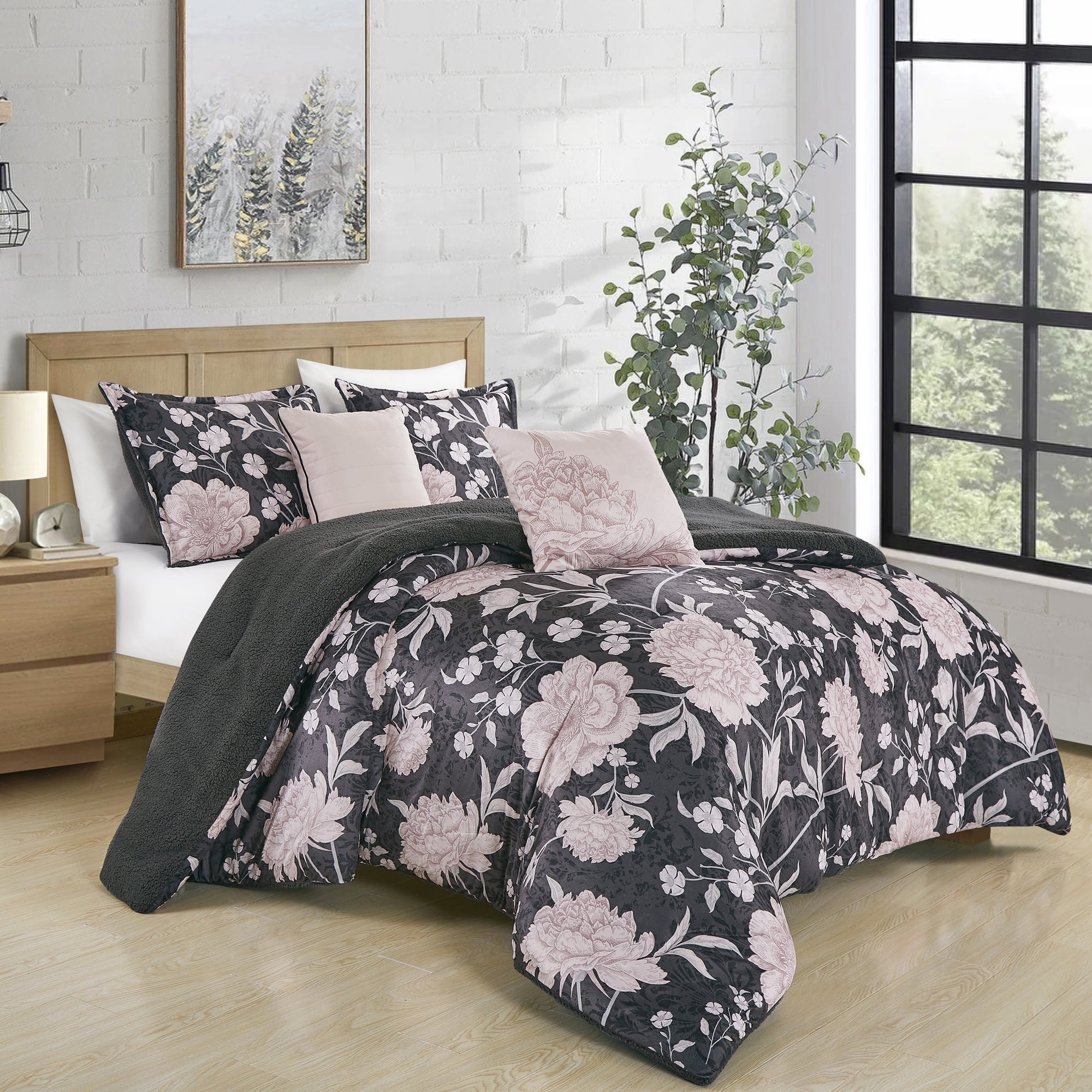 Blush Floral 5-Piece Velvet Comforter Set with Sherpa Backing