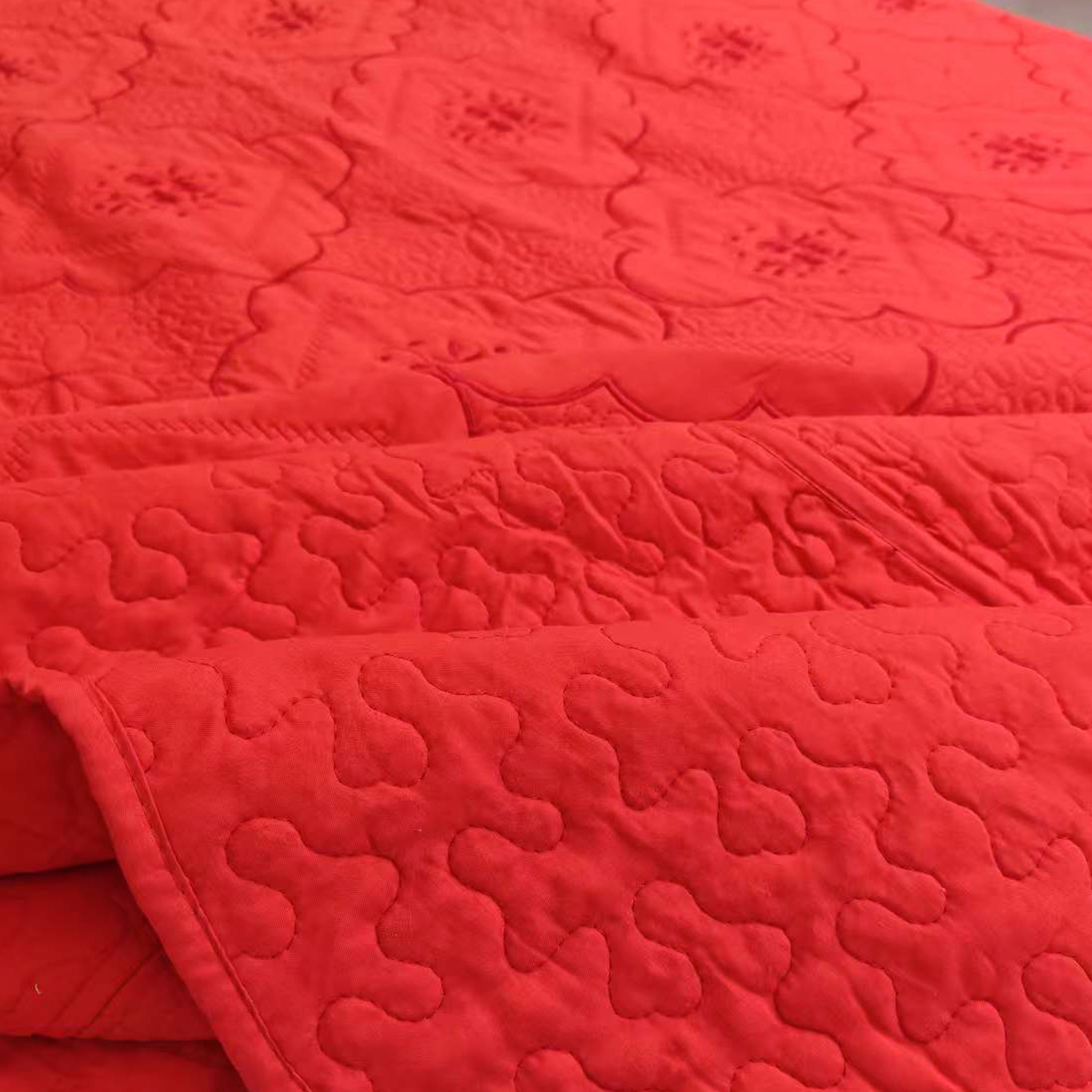 3 Piece Floral Embroidered Quilted Bedspread Set