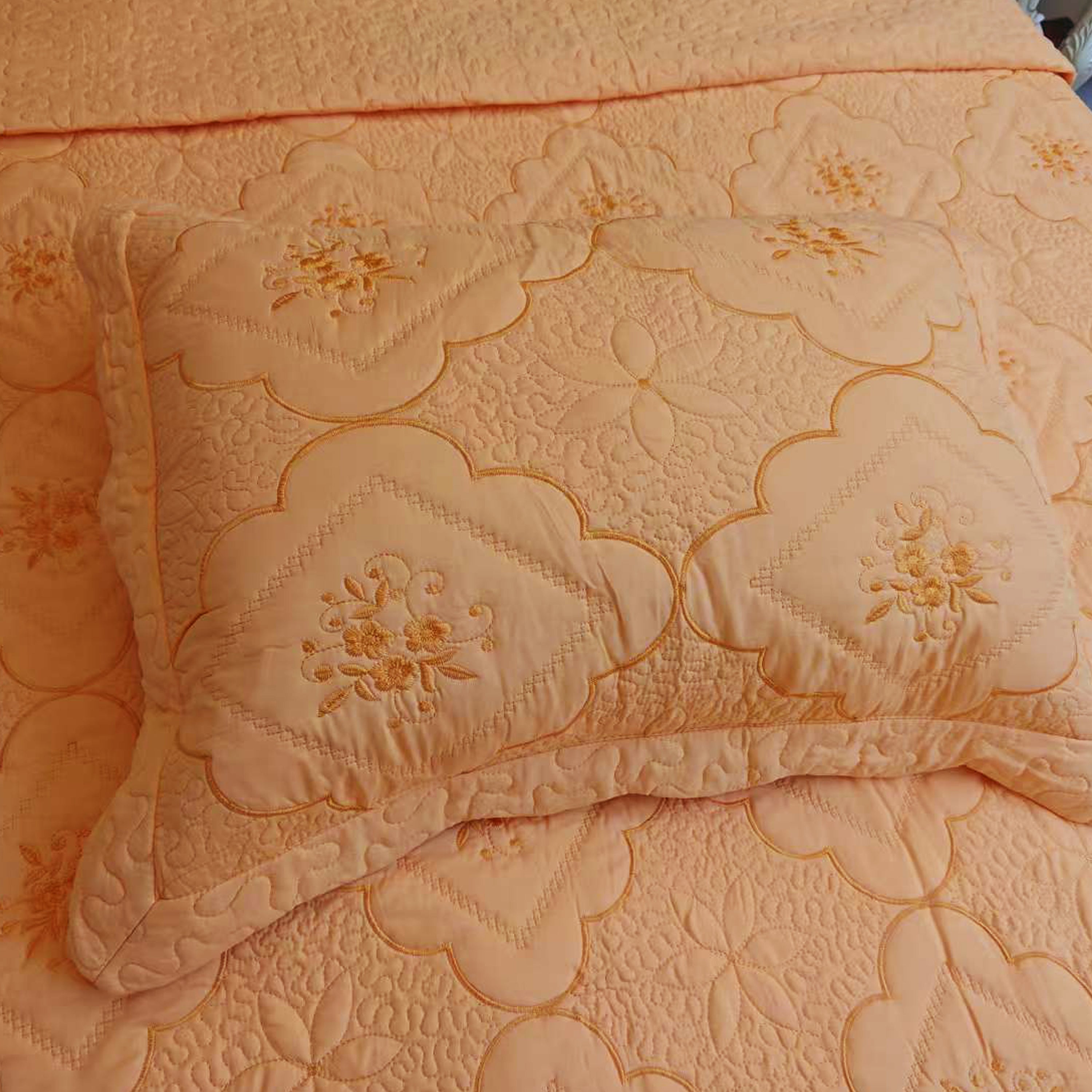 3 Piece Floral Embroidered Quilted Bedspread Set