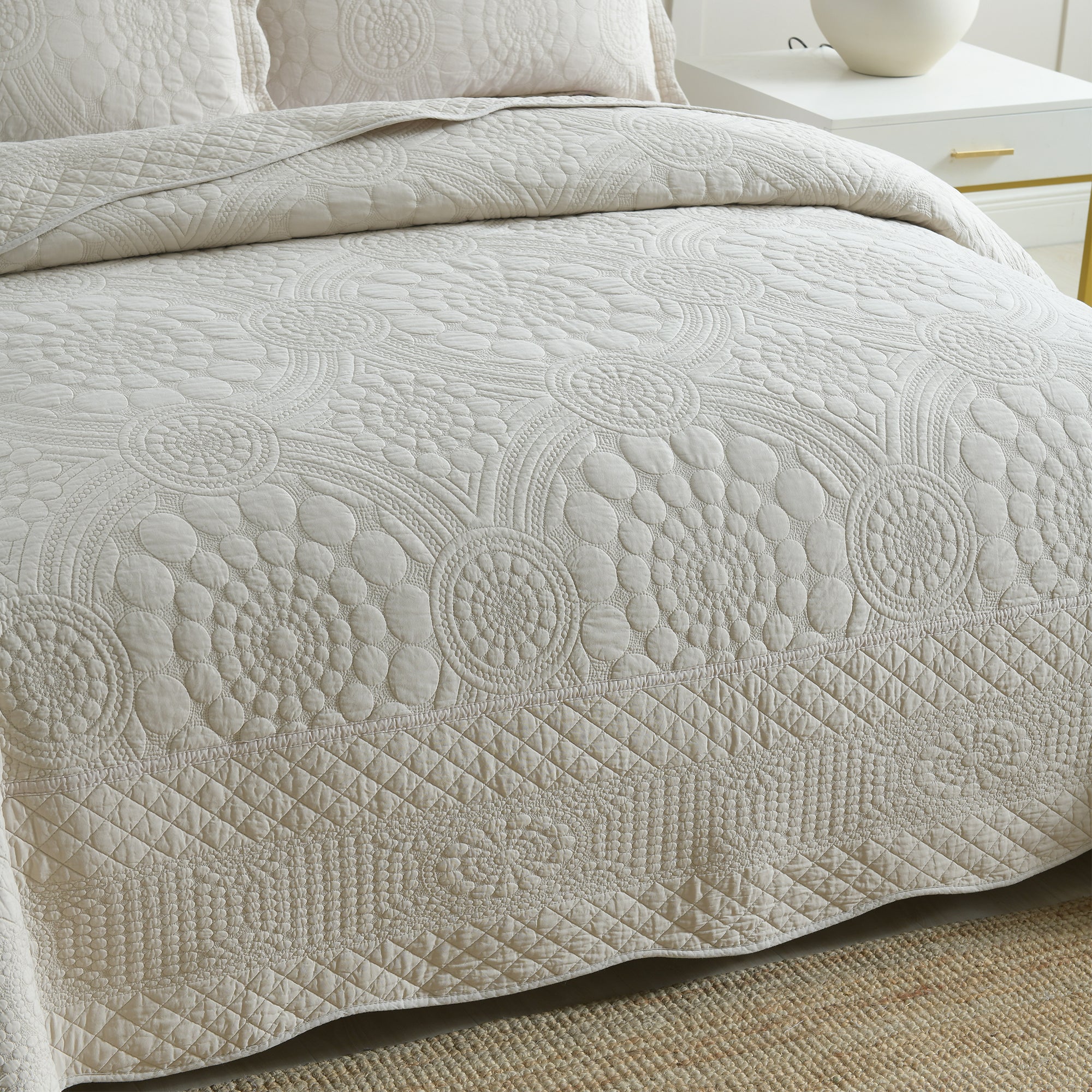 3 Piece 100% Cotton Quilt Set, Oversized Lightweight Quilted Bedspread TF