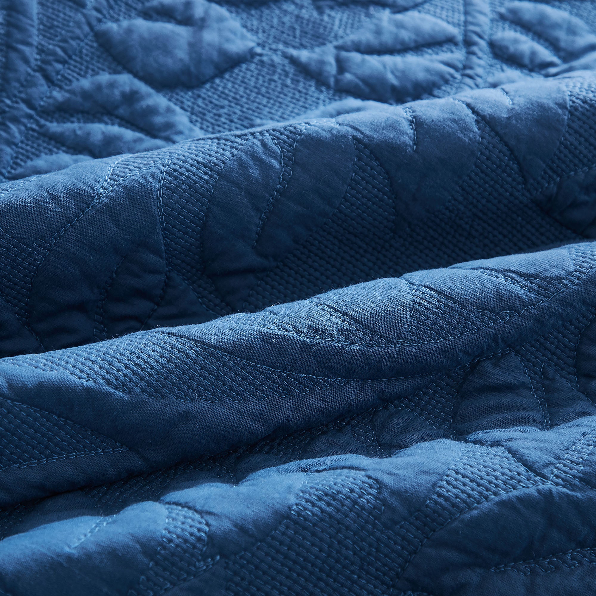 3 Piece 100% Cotton Quilt Set, Oversized Quilted Bedspread T