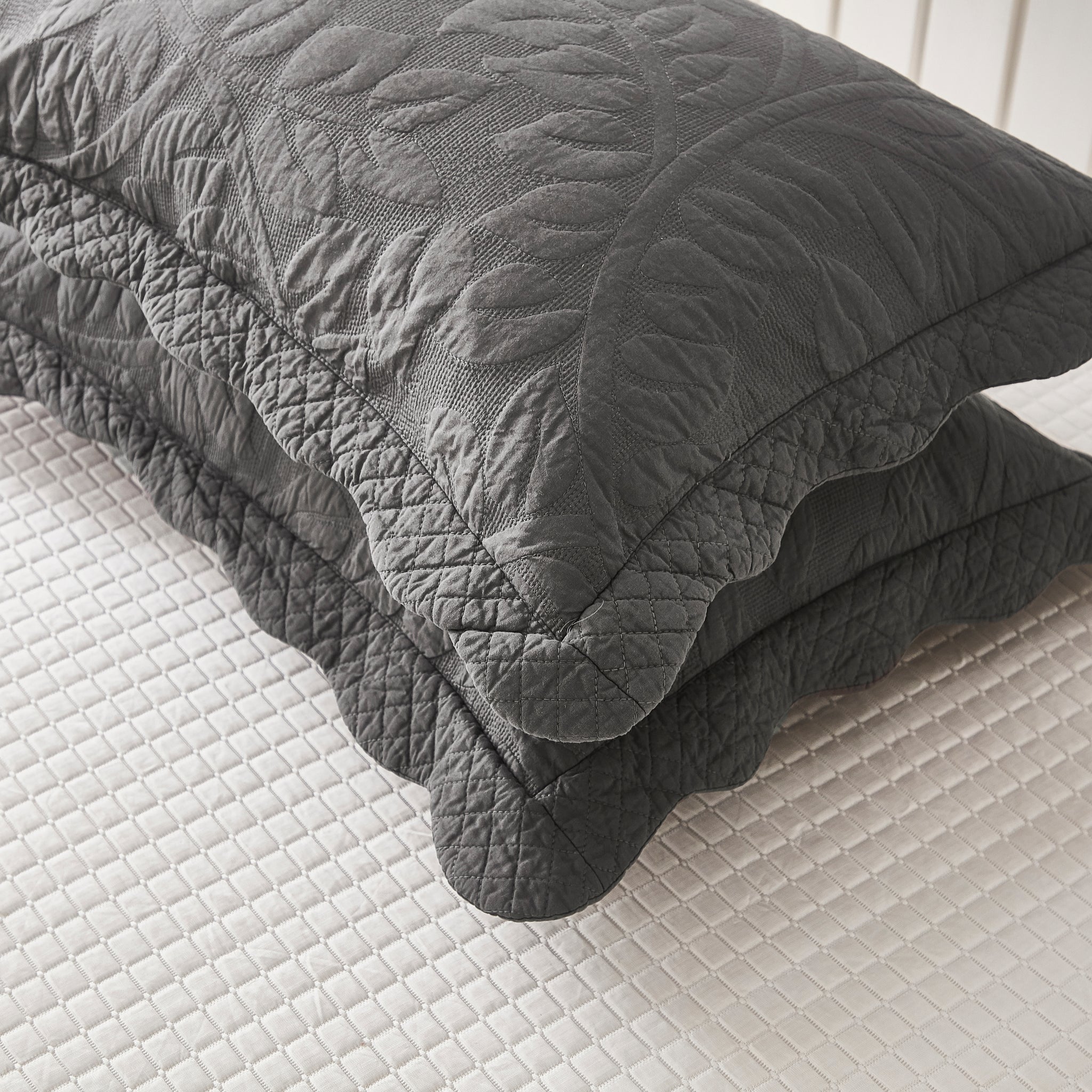 2-Piece 100% Cotton Quilted Pillow Shams Embroidered Farmhouse Pillow Shams