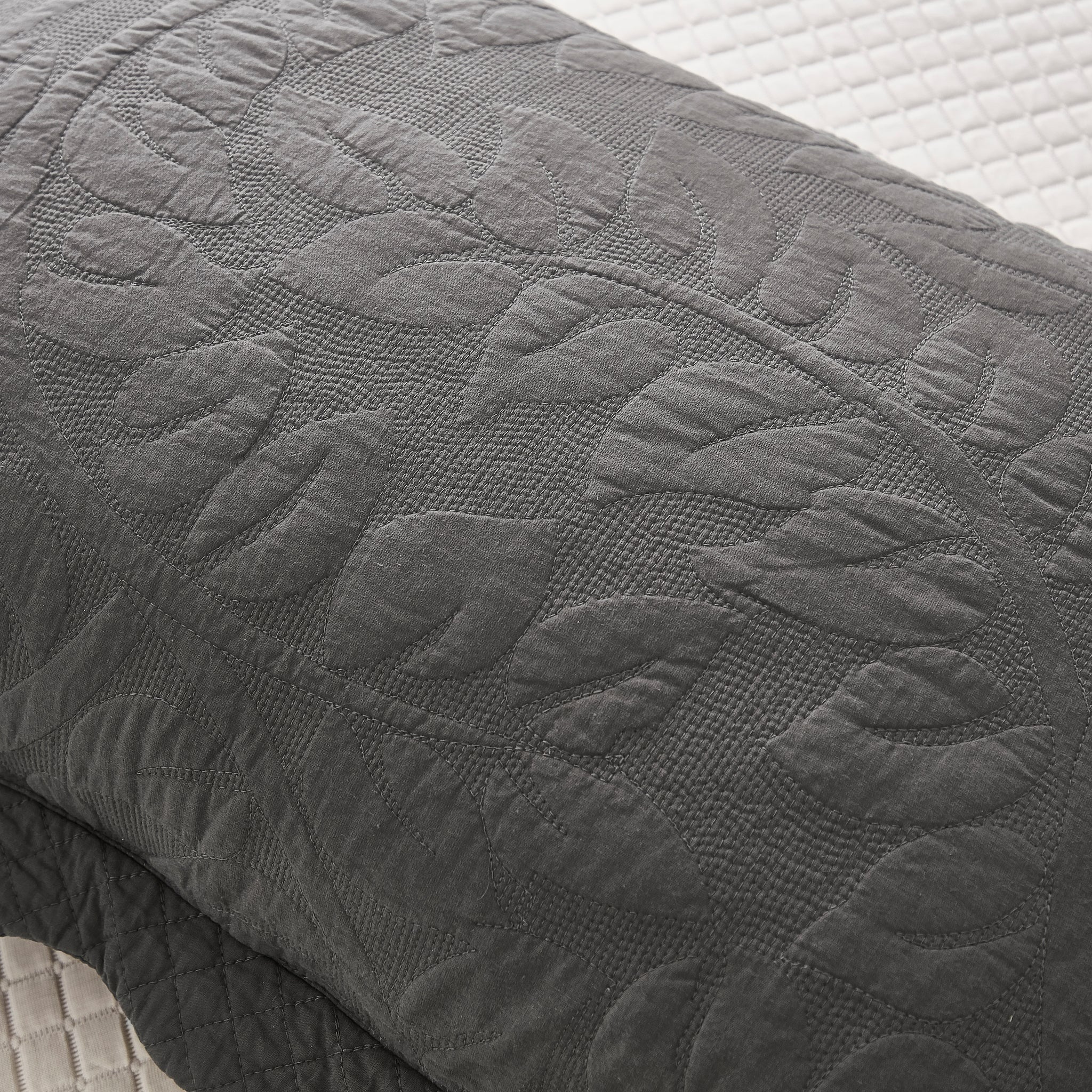 2-Piece 100% Cotton Quilted Pillow Shams Embroidered Farmhouse Pillow Shams