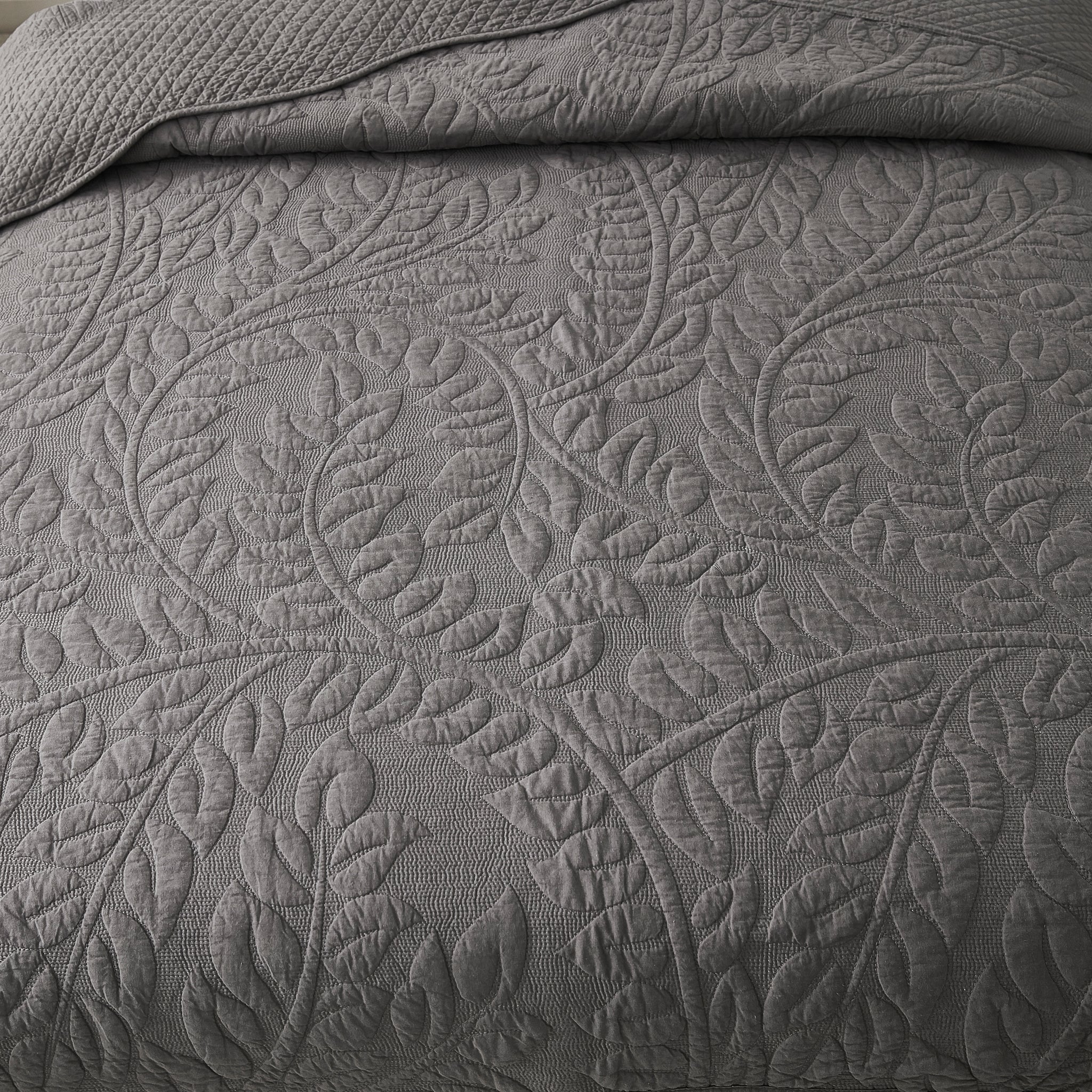 3-Piece 100% Cotton Oversized Bedspread Set Coverlet Set Lightweight Quilt Set Embroidery Farmhouse Bedding Set T