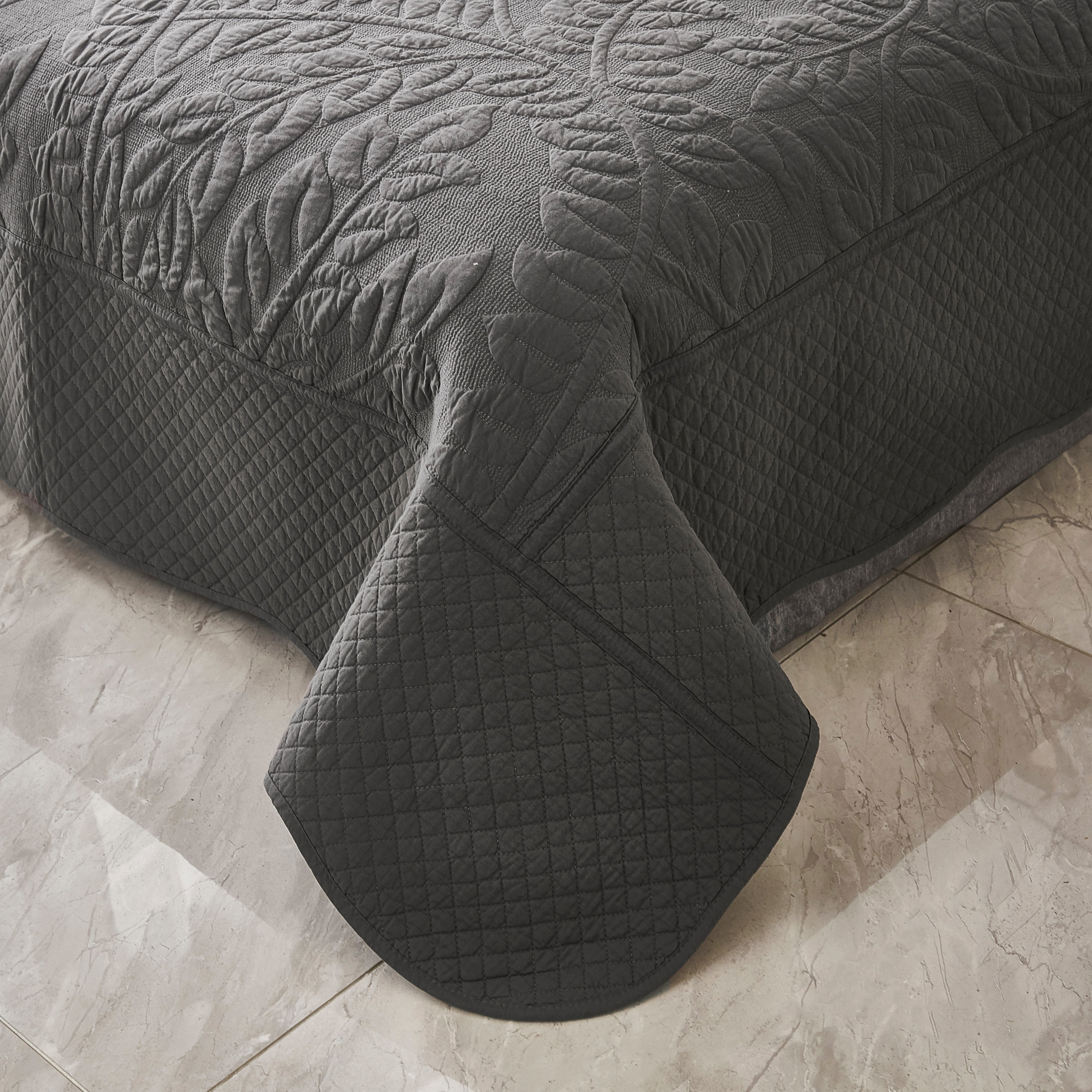 3 Piece 100% Cotton Quilt Set, Oversized Quilted Bedspread T