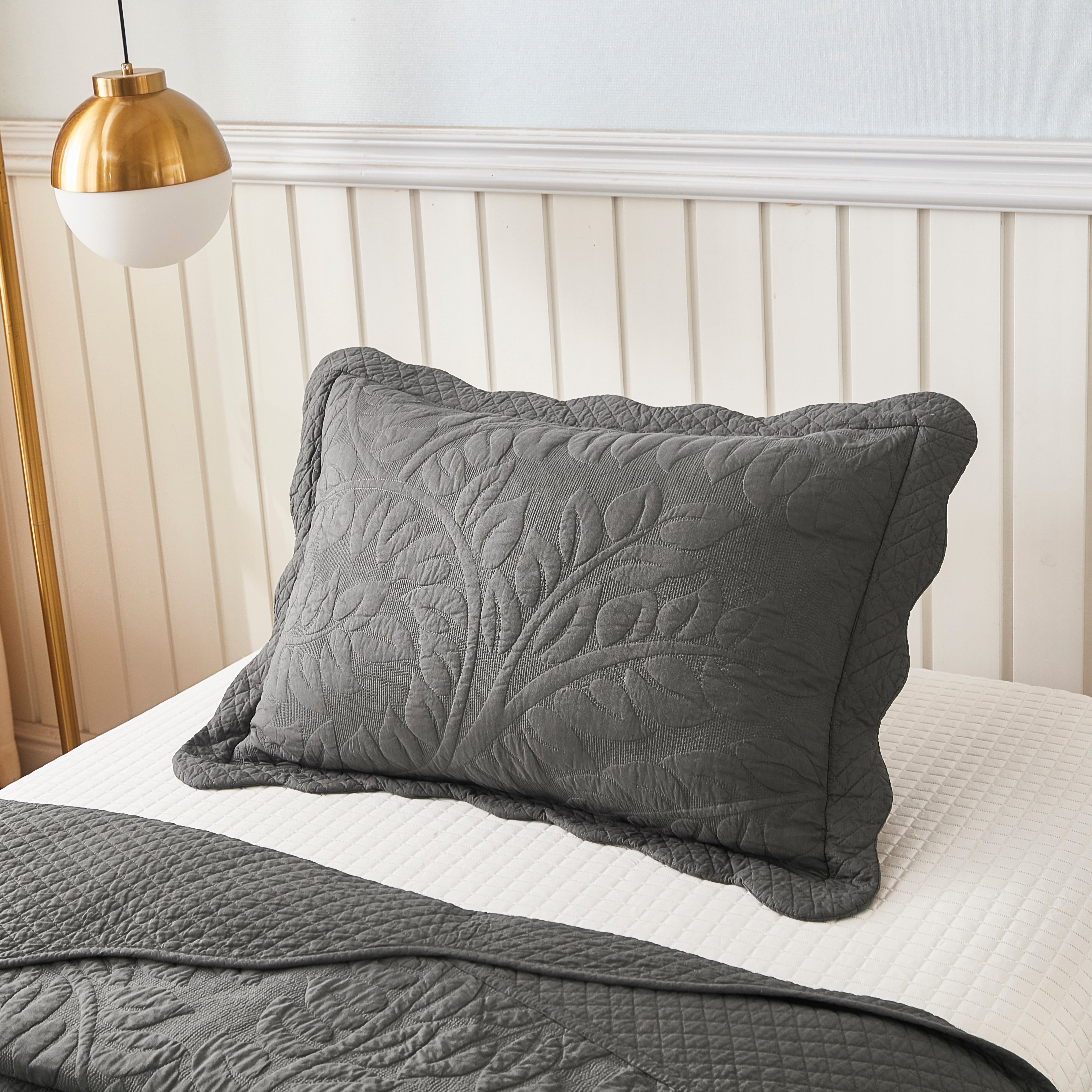 3 Piece 100% Cotton Quilt Set, Oversized Quilted Bedspread T