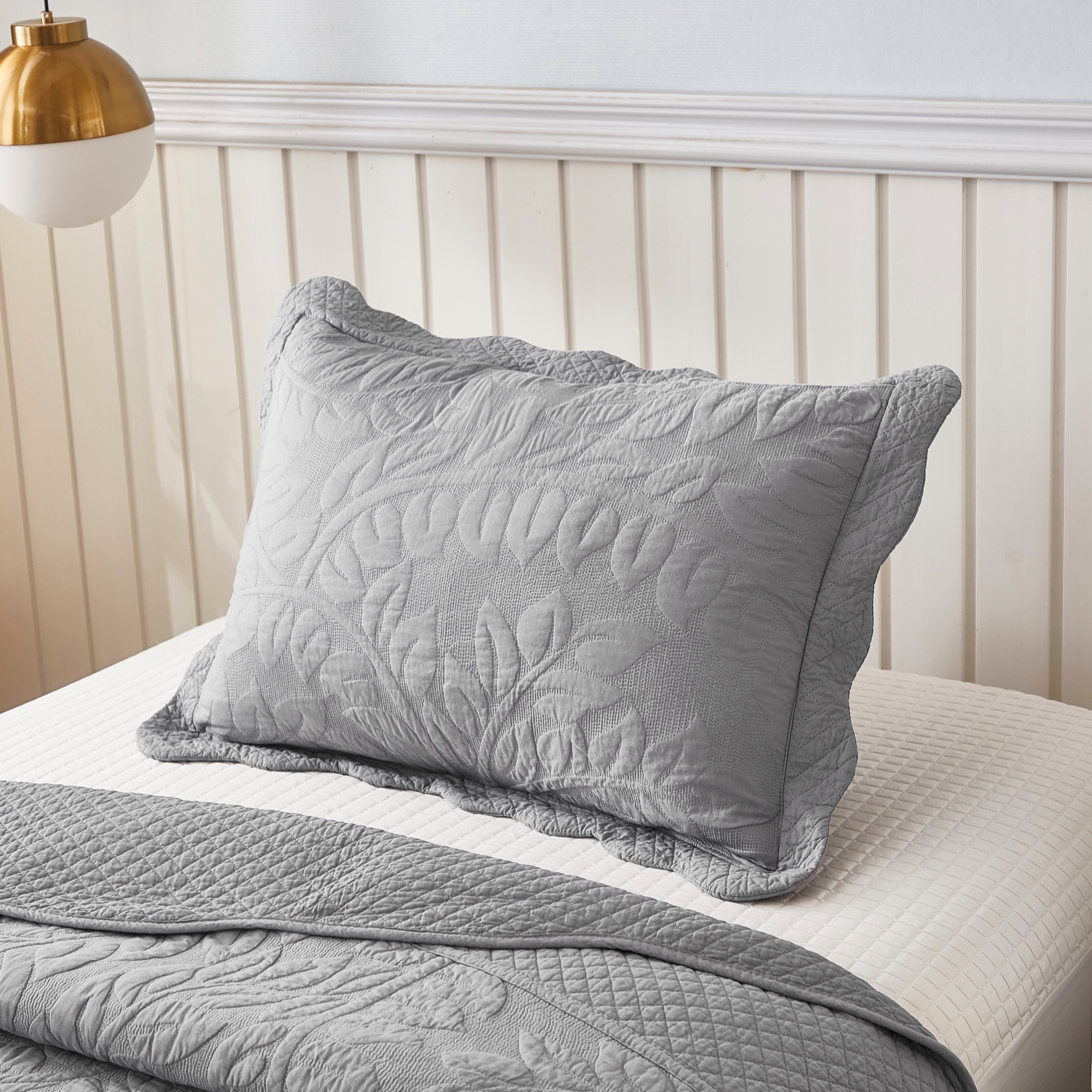 3 Piece 100% Cotton Quilt Set, Oversized Quilted Bedspread T