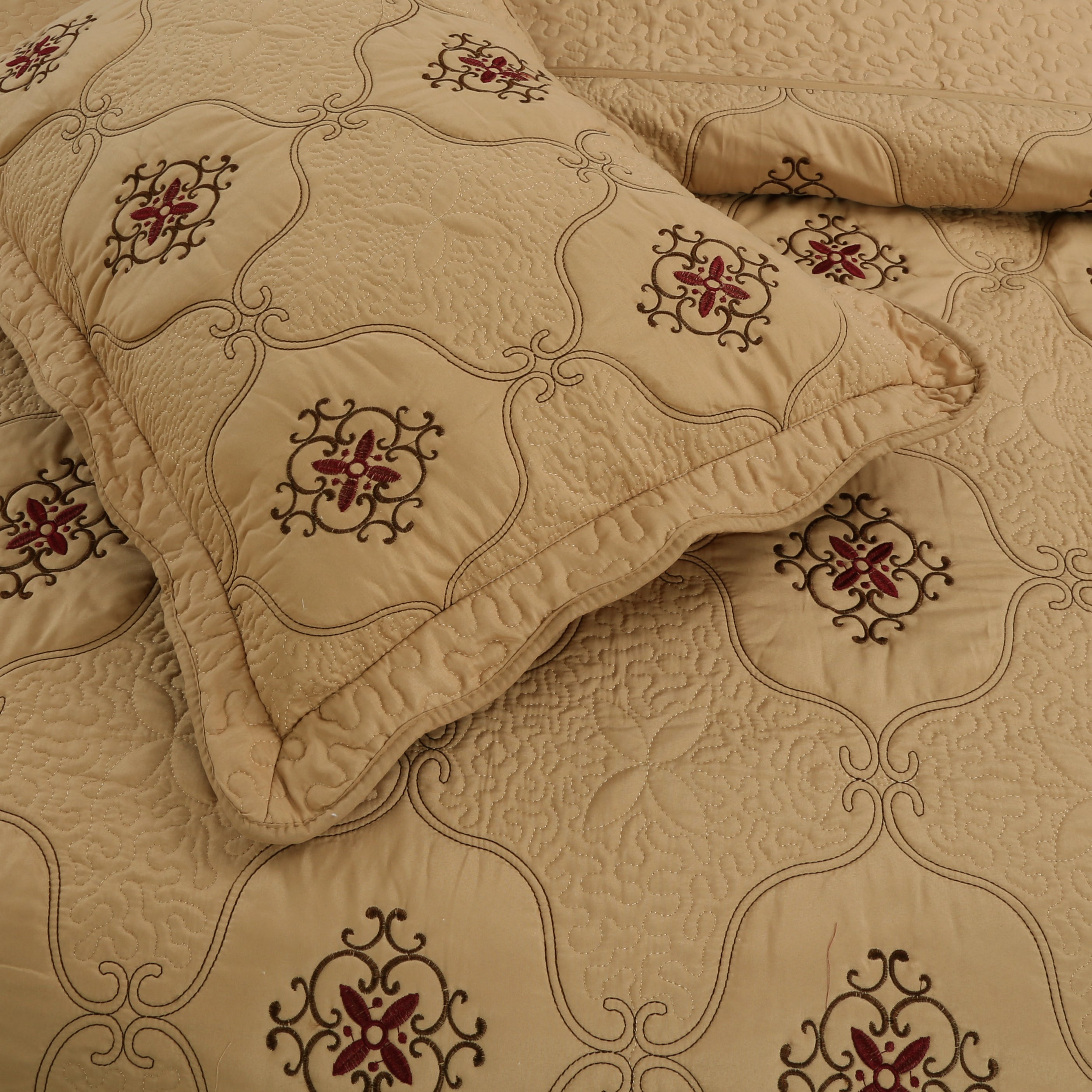 3 Piece Luxury Embroidered Quilt Set Oversized Bedspread