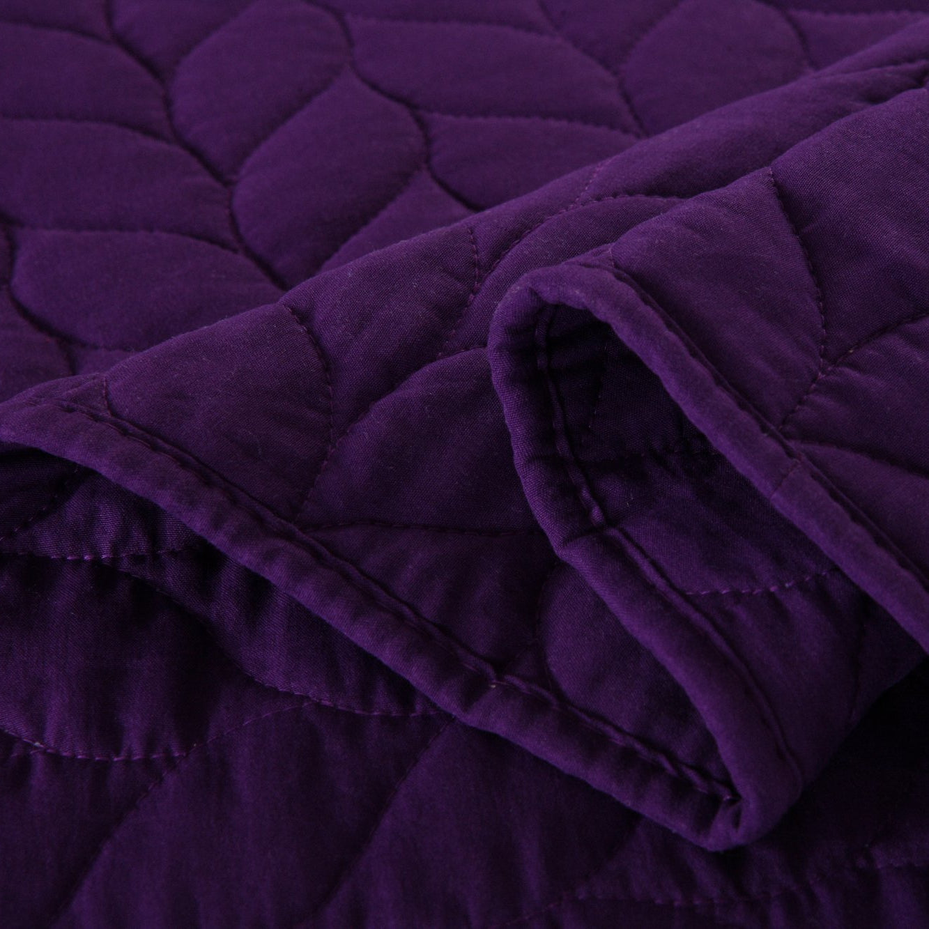 Solid Color Leaf Quilted 3 Piece Lightweight Quilt Bedspread Set