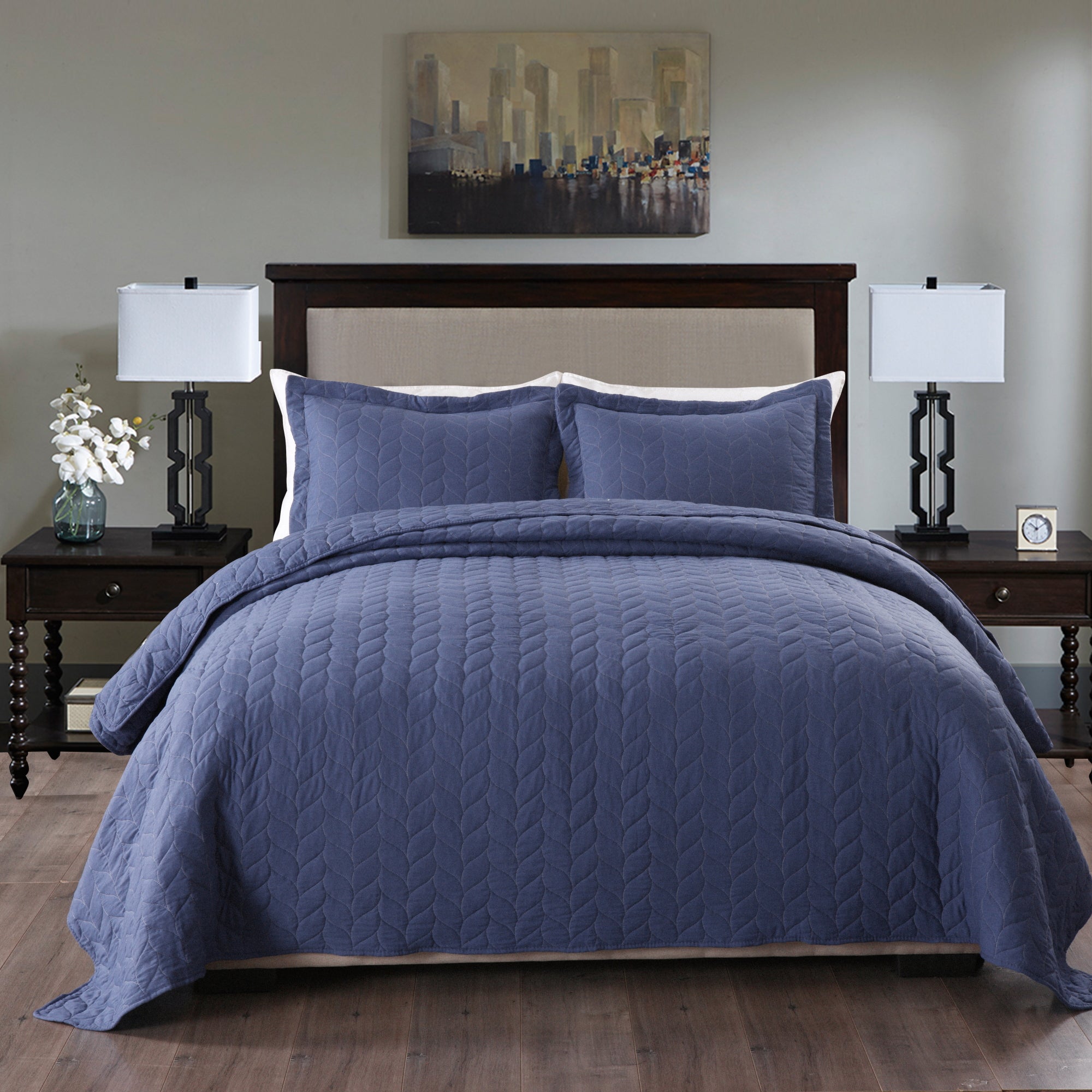Solid Color Leaf Quilted 3 Piece Lightweight Quilt Bedspread Set