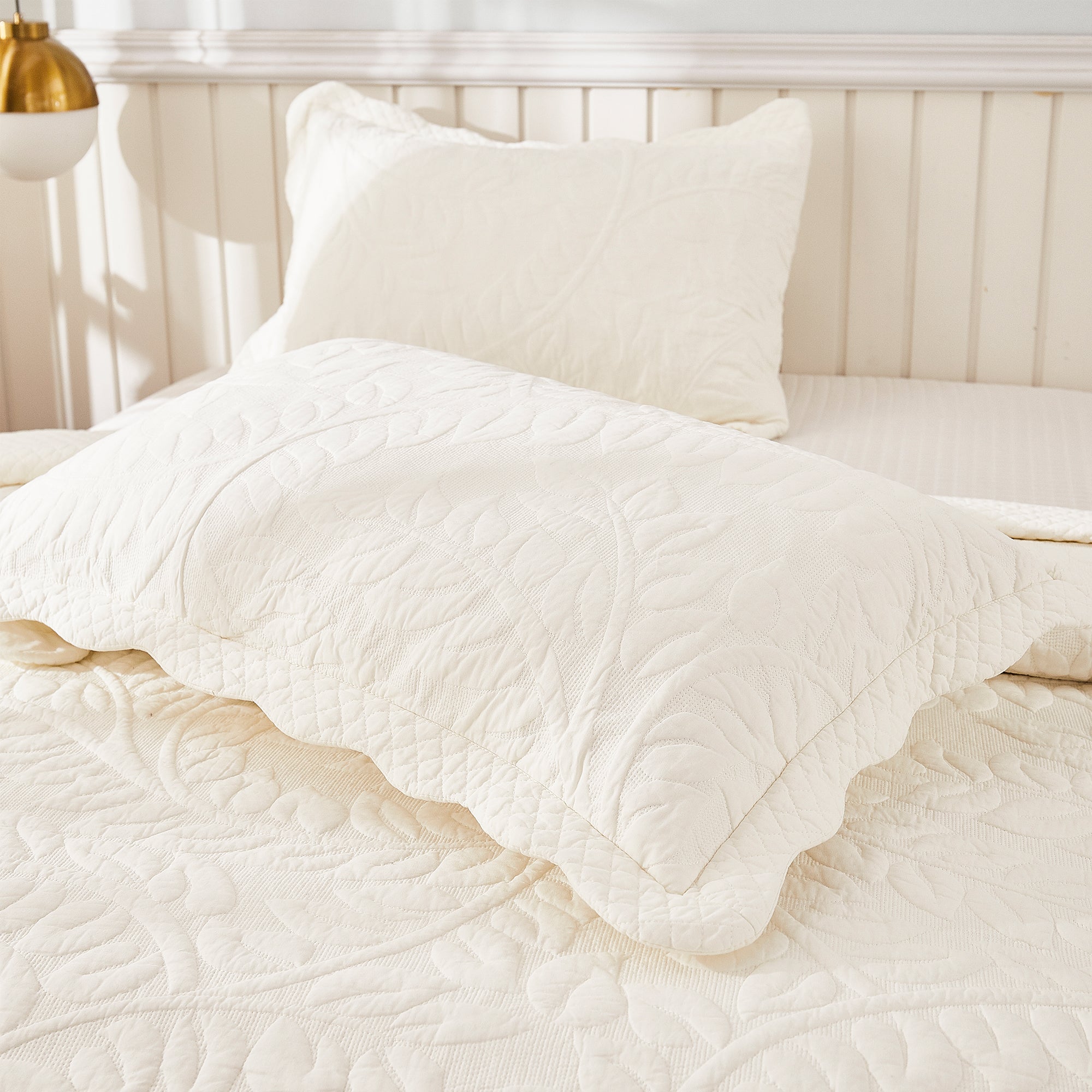 3-Piece 100% Cotton Oversized Bedspread Set Coverlet Set Lightweight Quilt Set Embroidery Farmhouse Bedding Set T