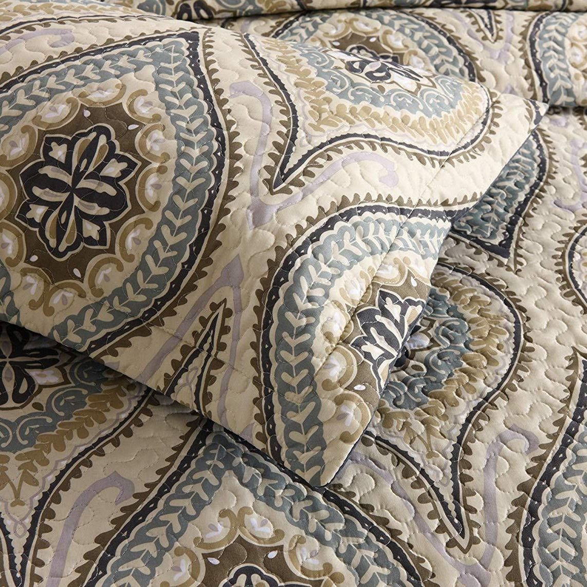 3 Piece Paisley Medallion Lightweight Quilt Bedspread Set A16