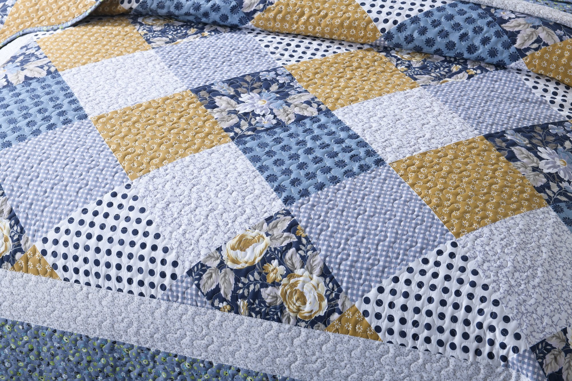 3 Piece Printed Quilt Set Lightweight Bedspread Set B73