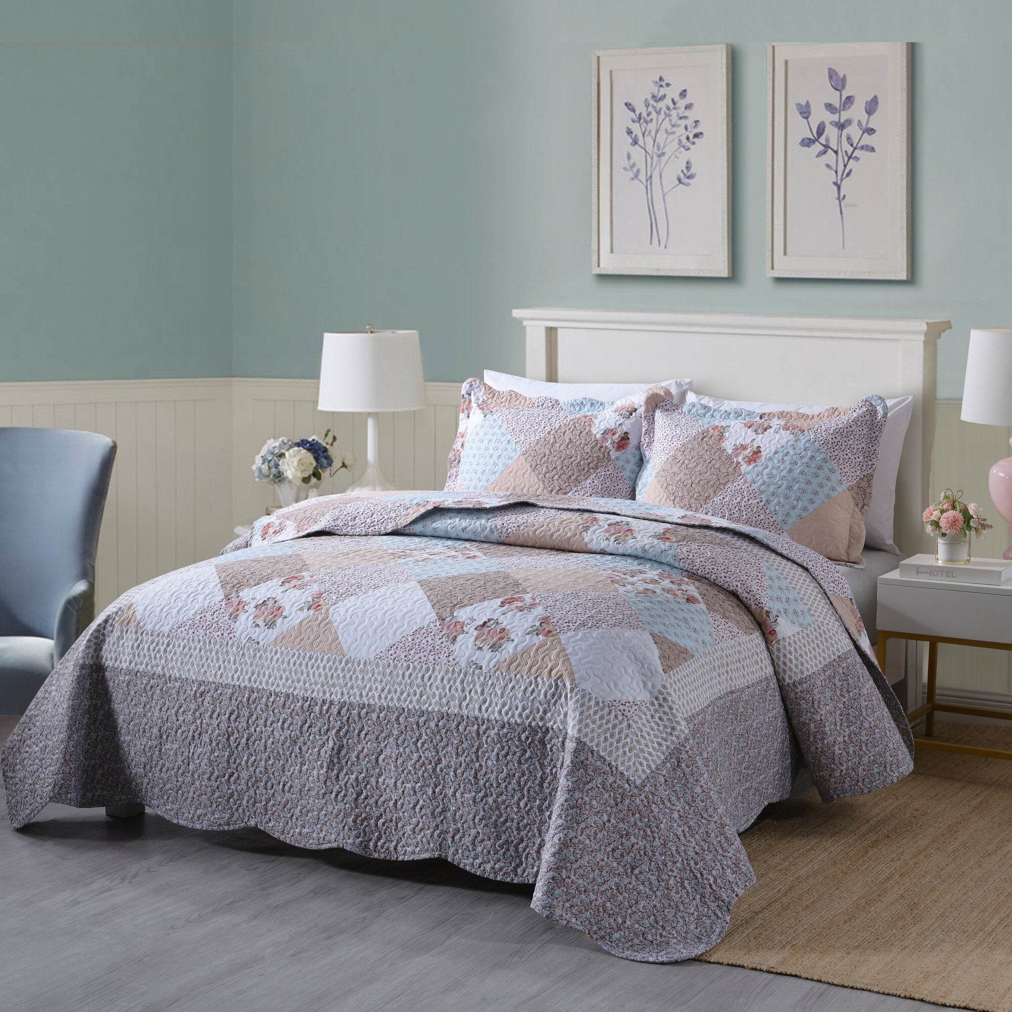 3 Piece Vintage Floral Patchwork Quilt Set – Lightweight Printed Bedspread B75